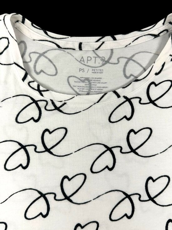 Apt. 9 Short Sleeve Heart Doodle Tee - Picture 3 of 8